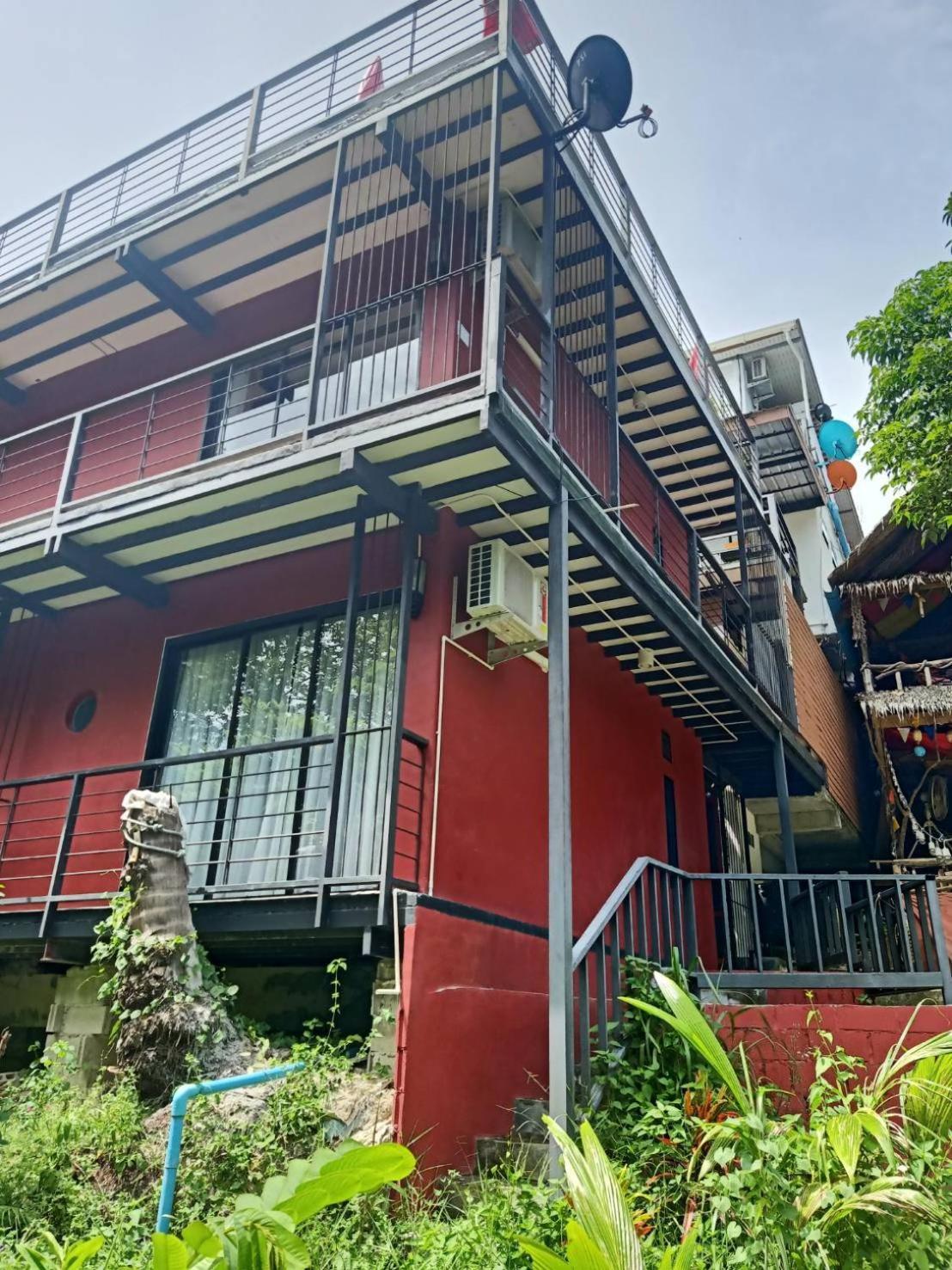 White Jail At Koh Tao Hostel Bagian luar foto
