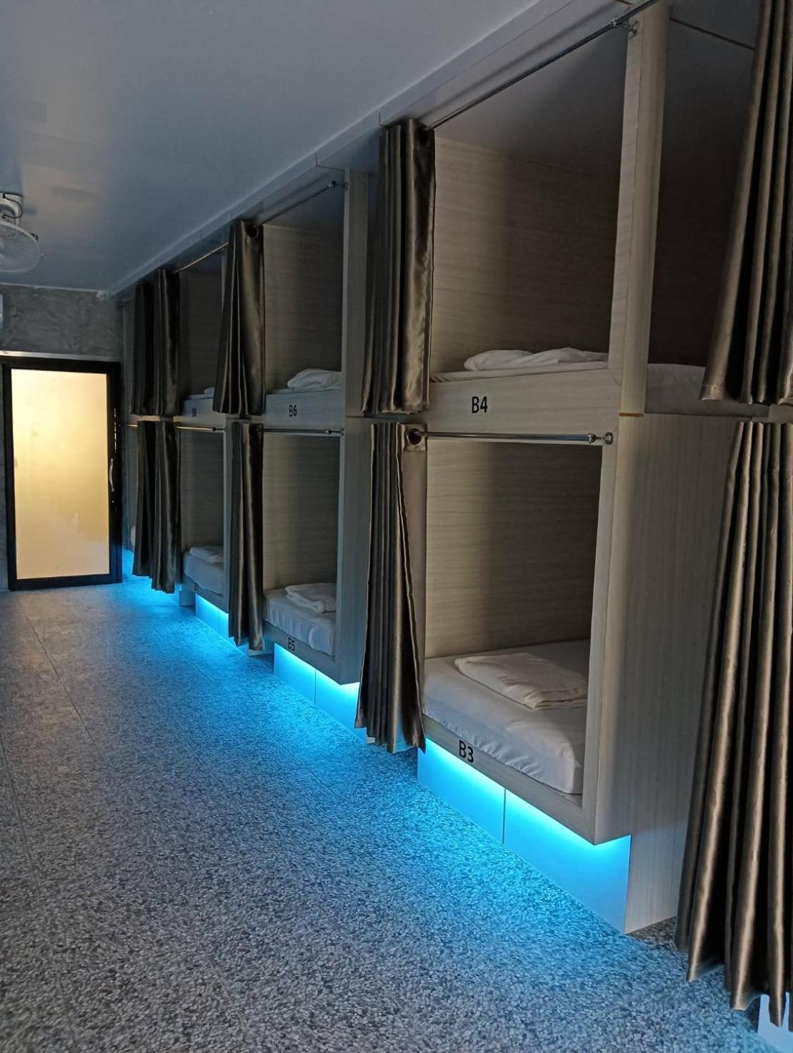 White Jail At Koh Tao Hostel Bagian luar foto