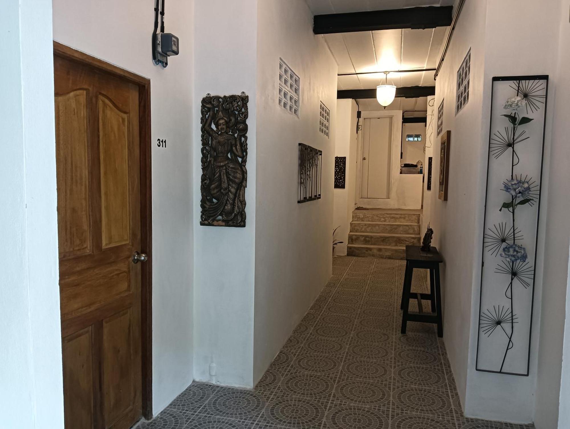 White Jail At Koh Tao Hostel Bagian luar foto