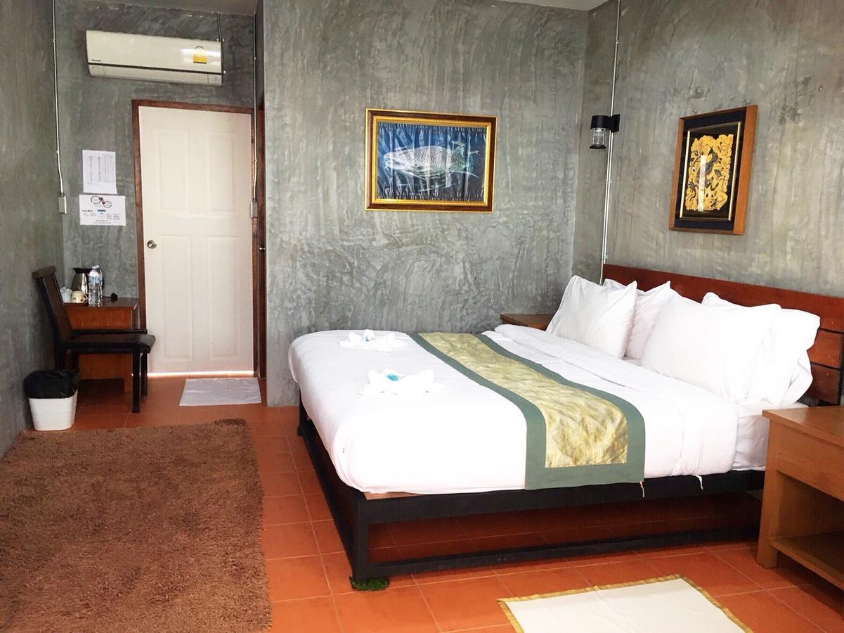 White Jail At Koh Tao Hostel Bagian luar foto